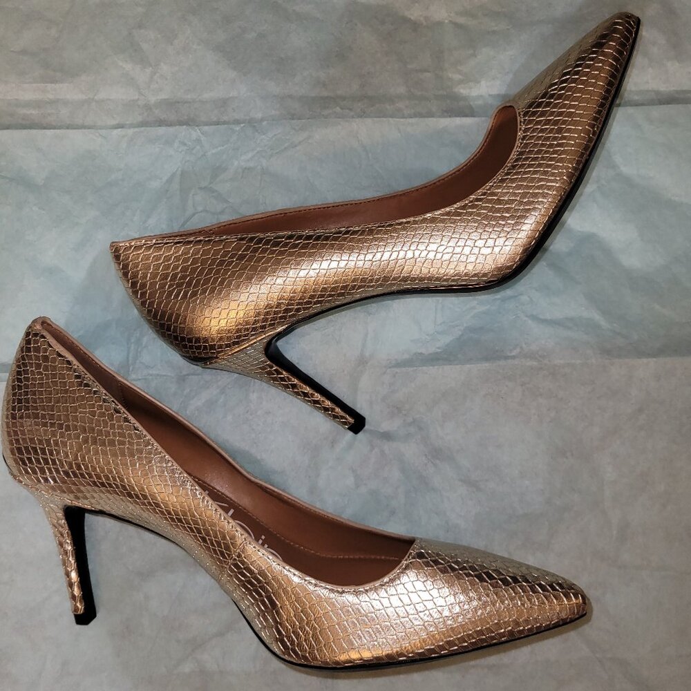 NEW Calvin Klein Women's Gayle Pump - Anthracite